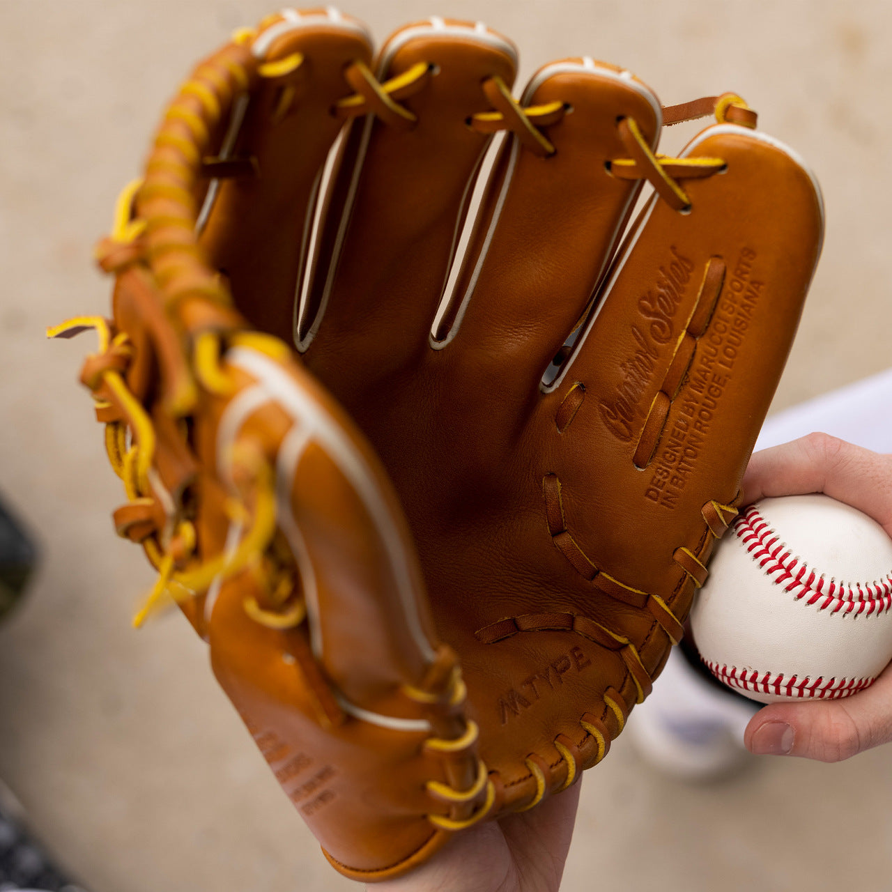 CAPITOL M TYPE 43A2 11.5 I-WEB