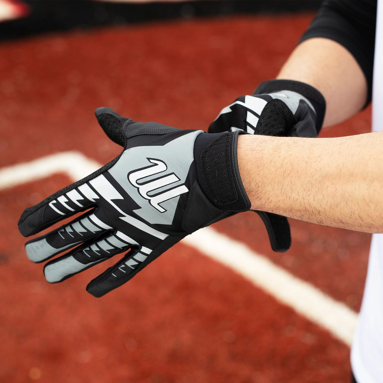 TESORO BATTING GLOVES